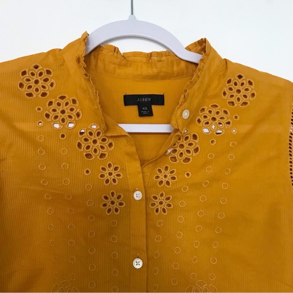 J Crew Ruffle-sleeve top with embroidered eyelet - Picture 4 of 8